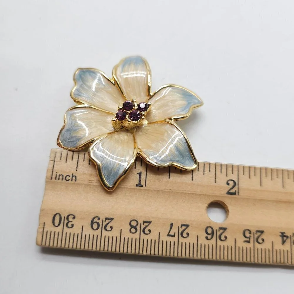 Blue Flower Brooch Gold Tone Elegant Marble Cream Enamel Rhinestone Center